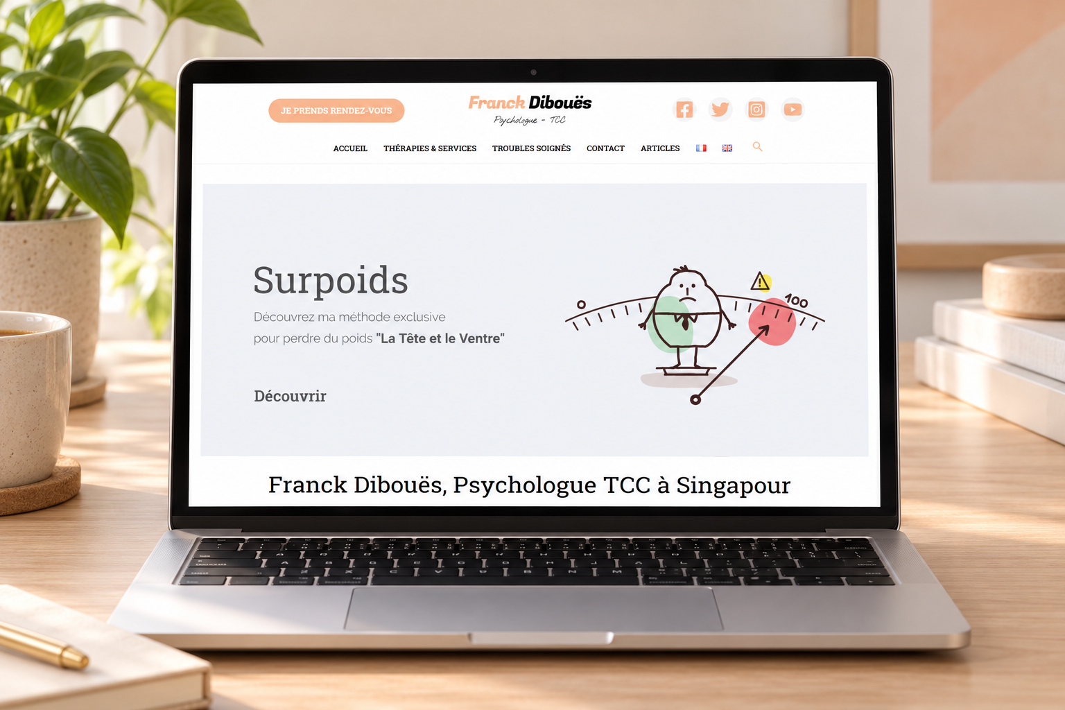 Site professionnel de Franck Dibouës présenté sur un ordinateur portable