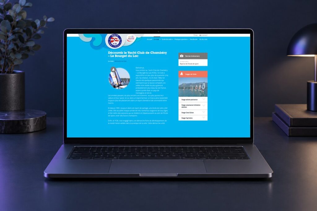 Site YCBL présenté sur un ordinateur — réalisation web